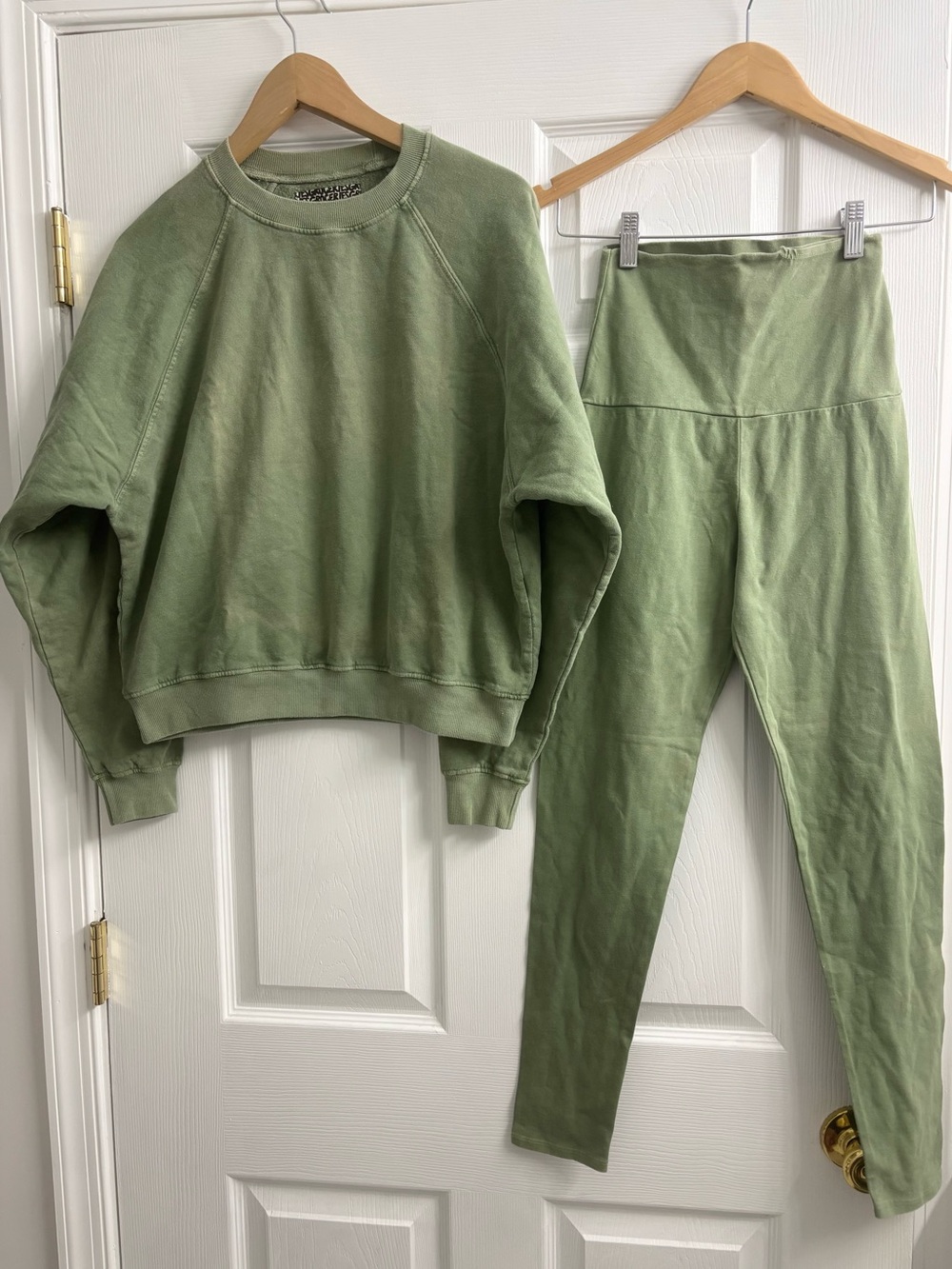 Groceries Apparel Set Naomi High Waist Legging Everyday Raglan Sweatshirt Small